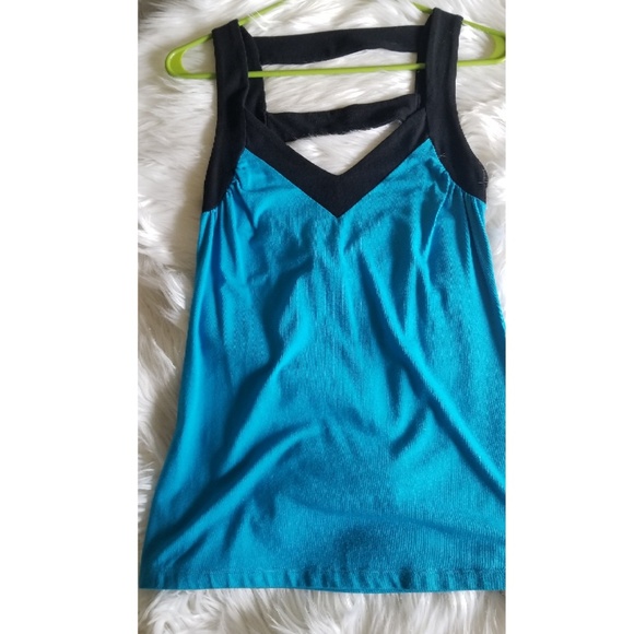 EXPRESS Color Block, Cut-Out Back, Tank Top - Picture 3 of 7